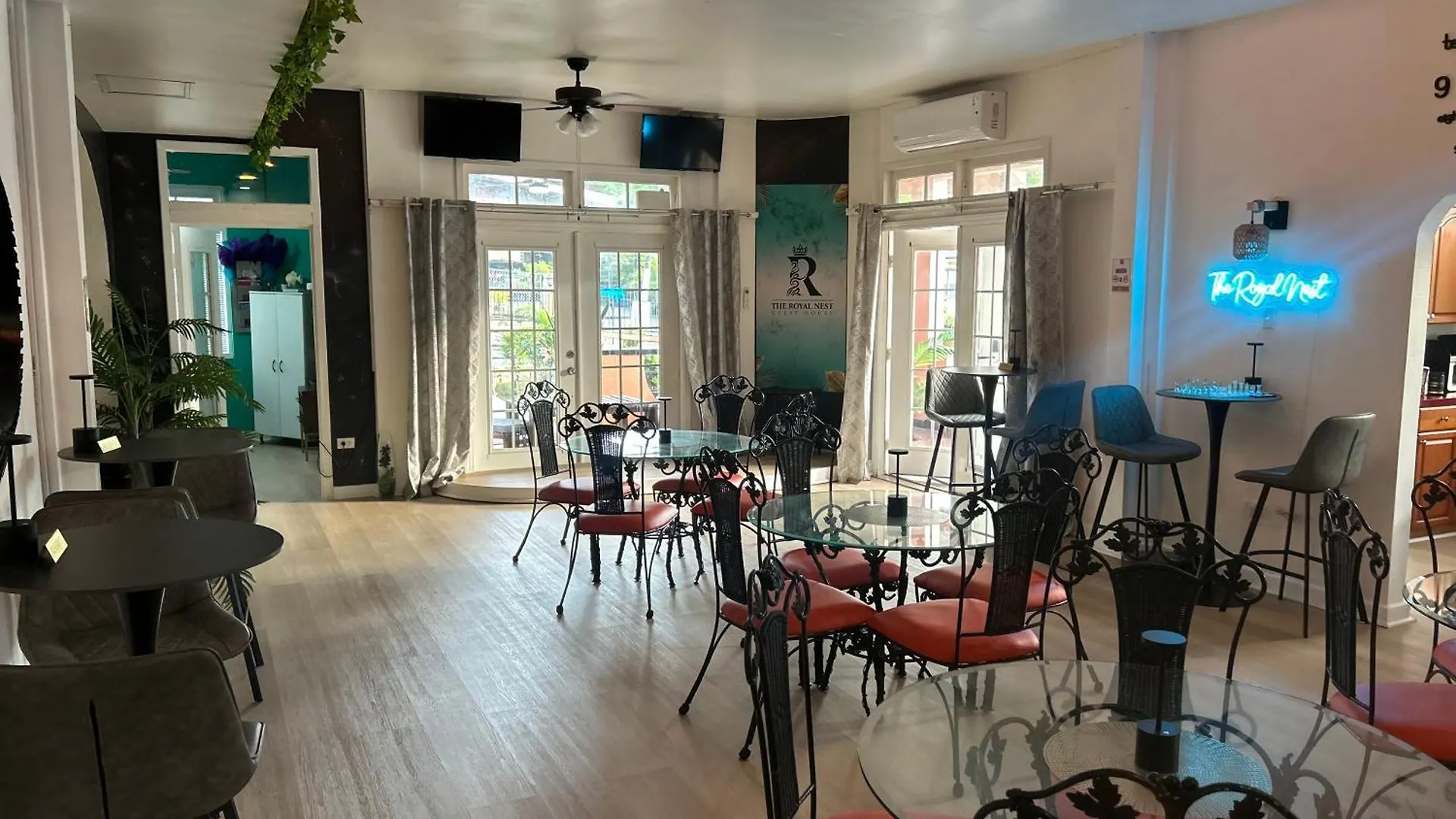 Couette-café Bed and Breakfast The Royal Nest Trinidad à Diego Martin